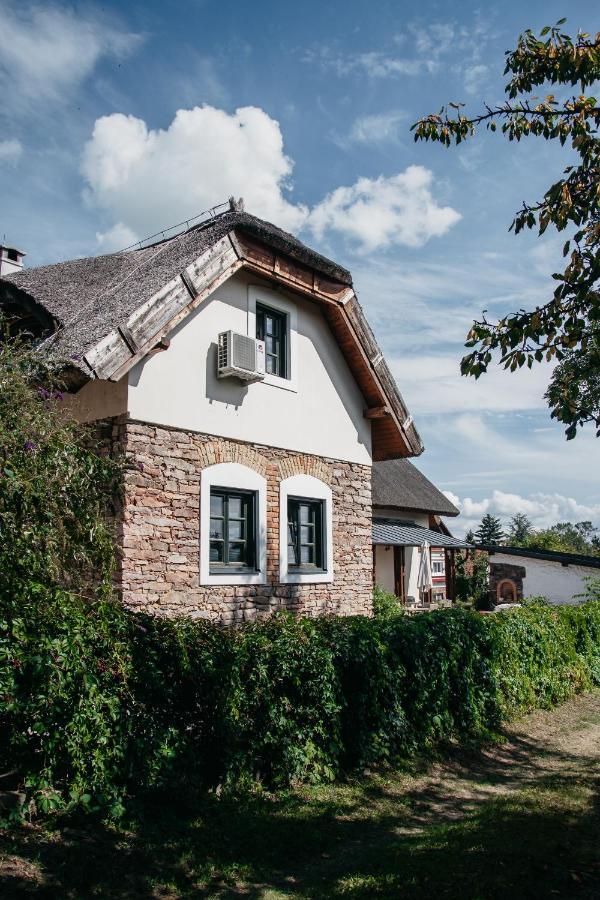 Cselling Udvarhaz Révfülöp Extérieur photo
