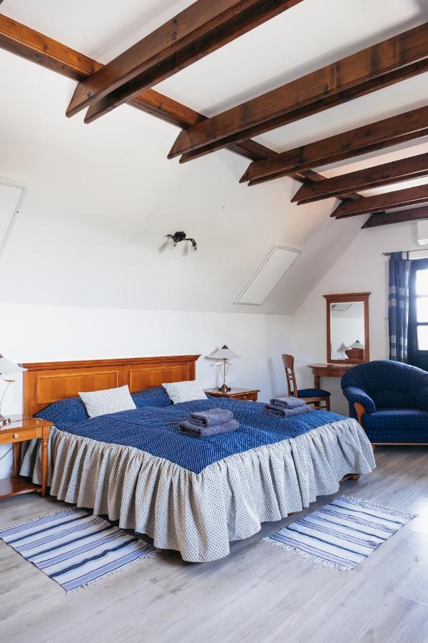 Cselling Udvarhaz Révfülöp Extérieur photo