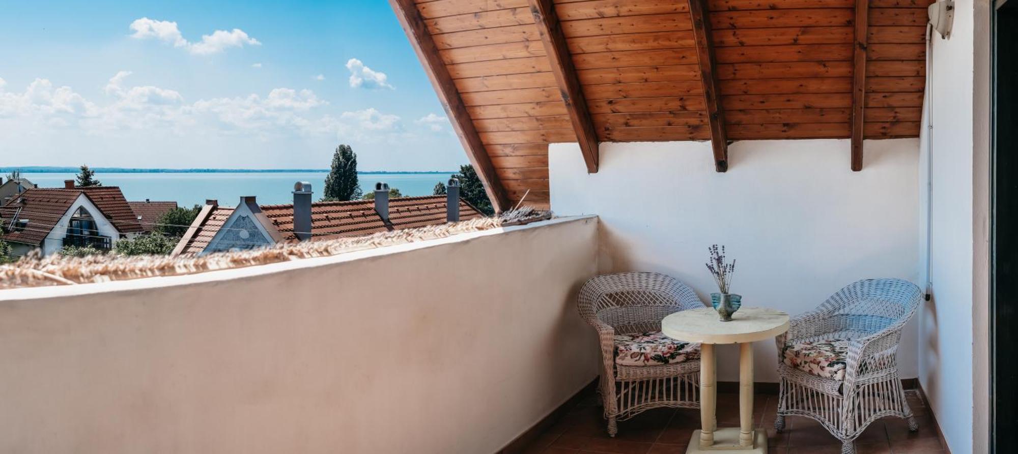 Cselling Udvarhaz Révfülöp Extérieur photo